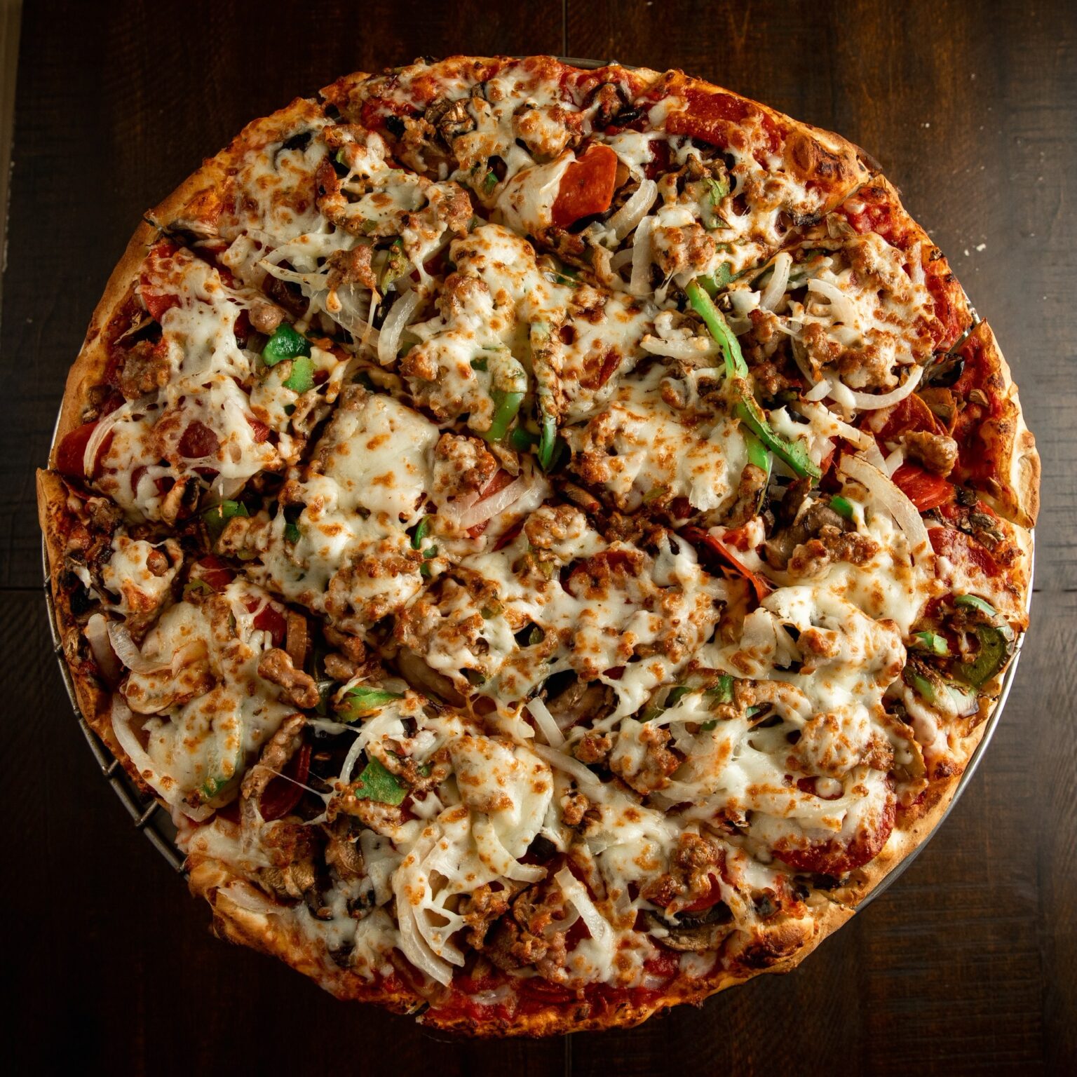 Gilberts Pizza Trailblazer Johnnys Blazing Flavors Will Set Your Taste Buds Ablaze - vt9a0x9